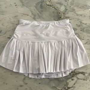 White Gold hinge Tennis Skirt. White color.